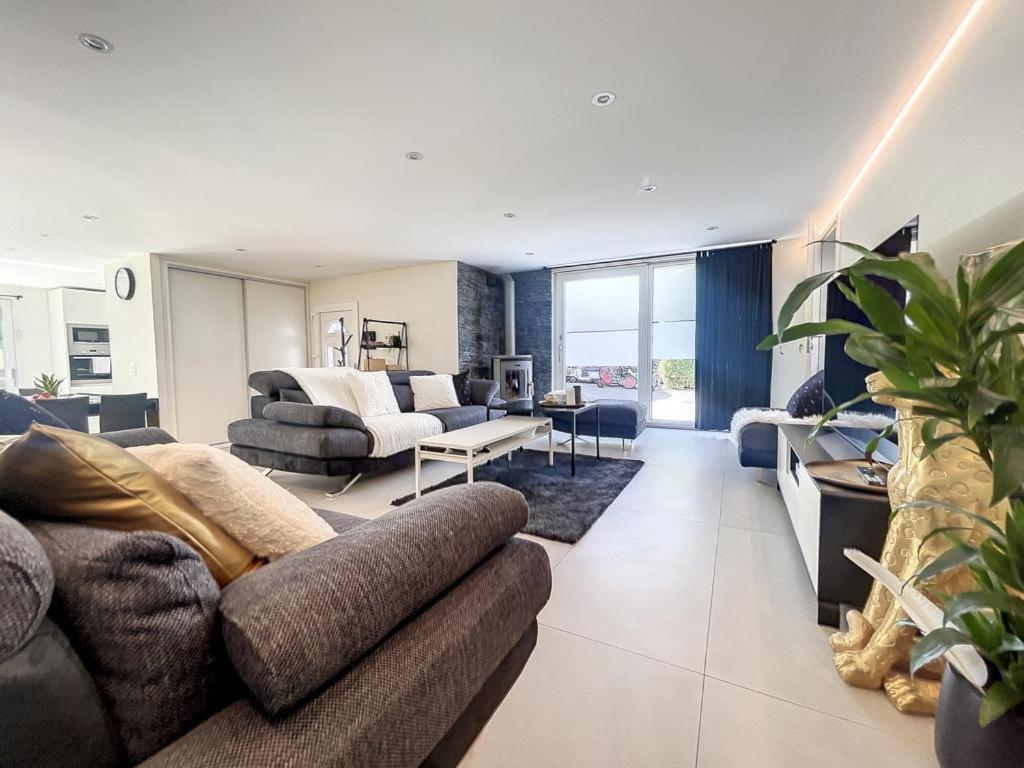 Appartement Moderne Avec Terrasse Et Piscine A Chatel Sur 벡스 외부 사진